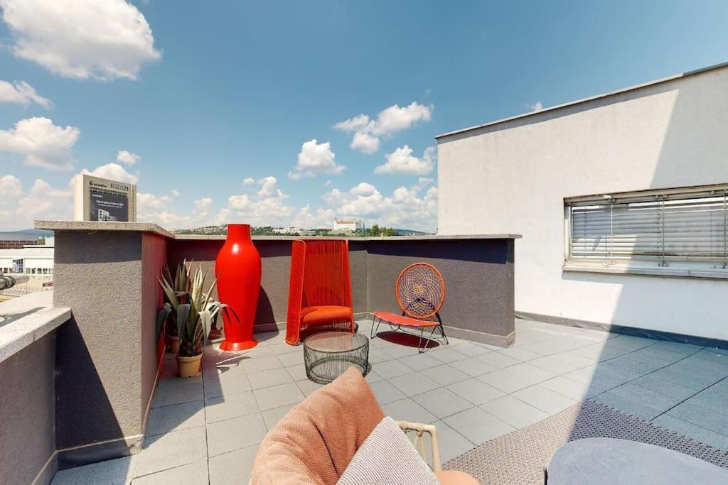Apartament Stylovy Loft S Ohromnou Terasou Bratysława Zewnętrze zdjęcie